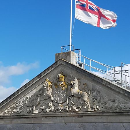 플리머스 Pure B - Exceptional Views Of Tamar & Royal William Yard With Free Parking & Wifi 아파트 외부 사진