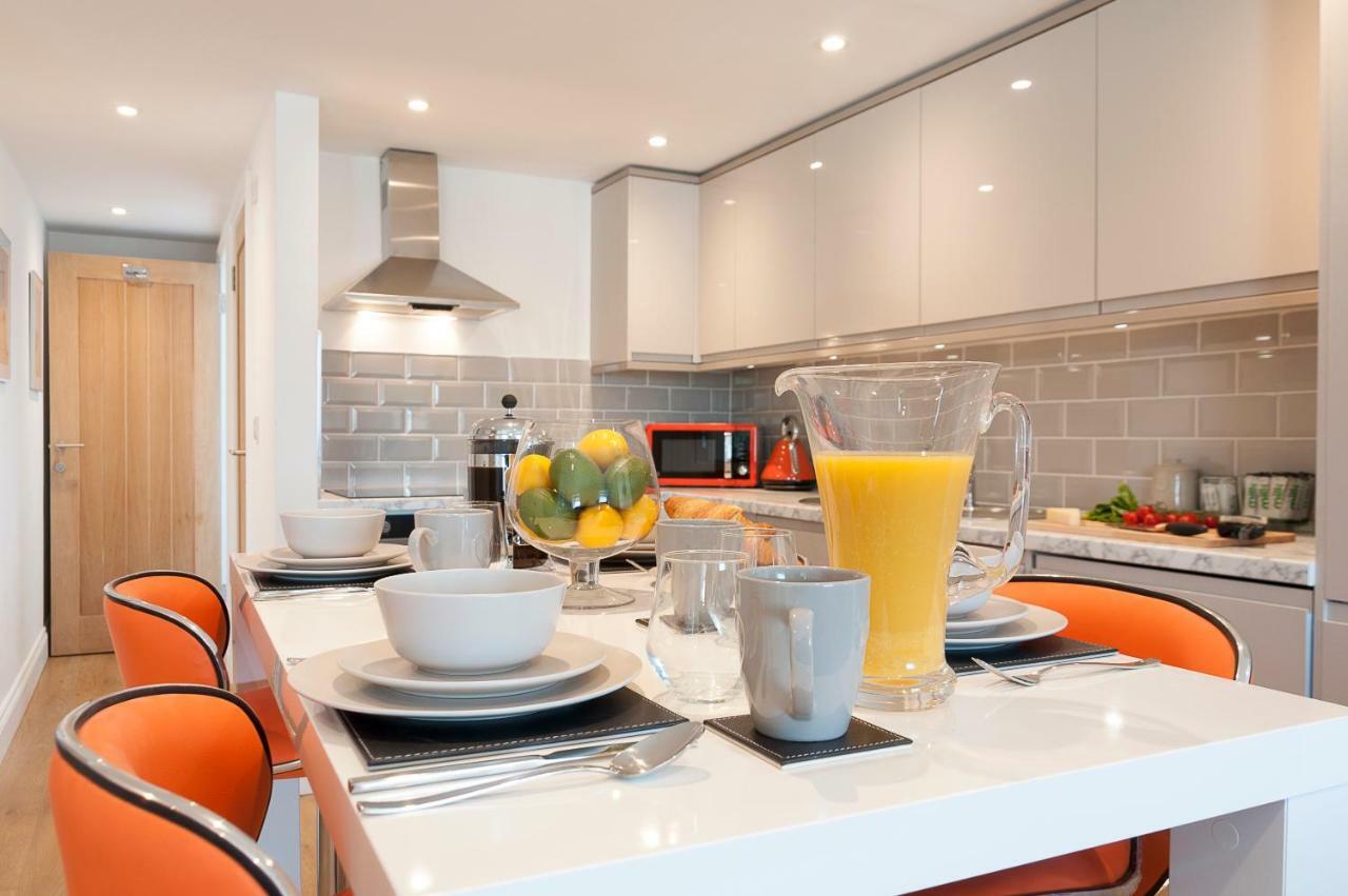 플리머스 Pure B - Exceptional Views Of Tamar & Royal William Yard With Free Parking & Wifi 아파트 외부 사진